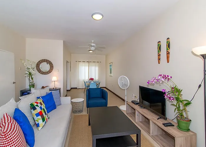 Hospitality Expert Cb2 Pool Chef Apartment *